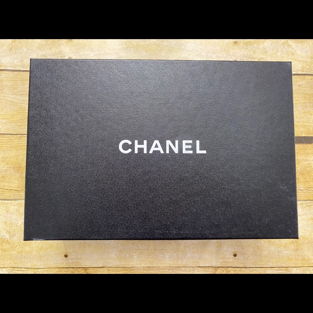 Chanel box
